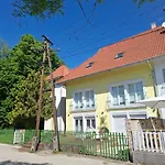 Lejlighed Napvirag - Koezel Mindenhez *