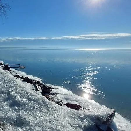 Napvirag - Koezel Mindenhez * バラトンアカラッチャ