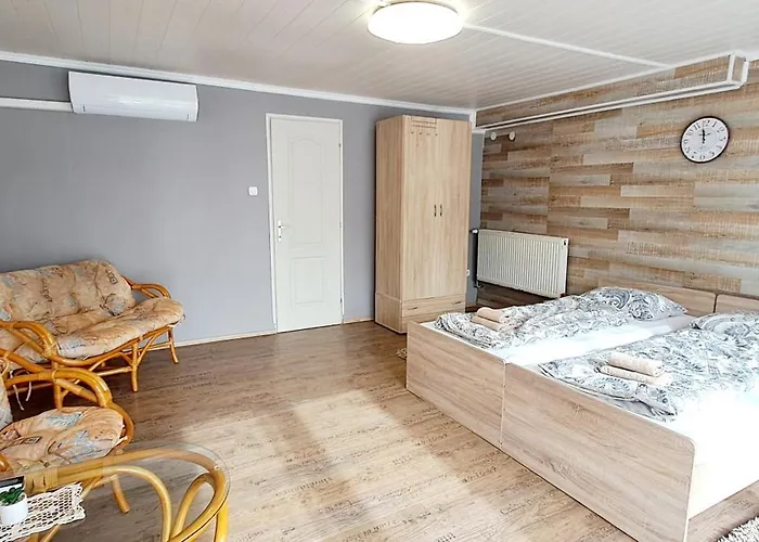 Napvirág - Közel Mindenhez Apartman *